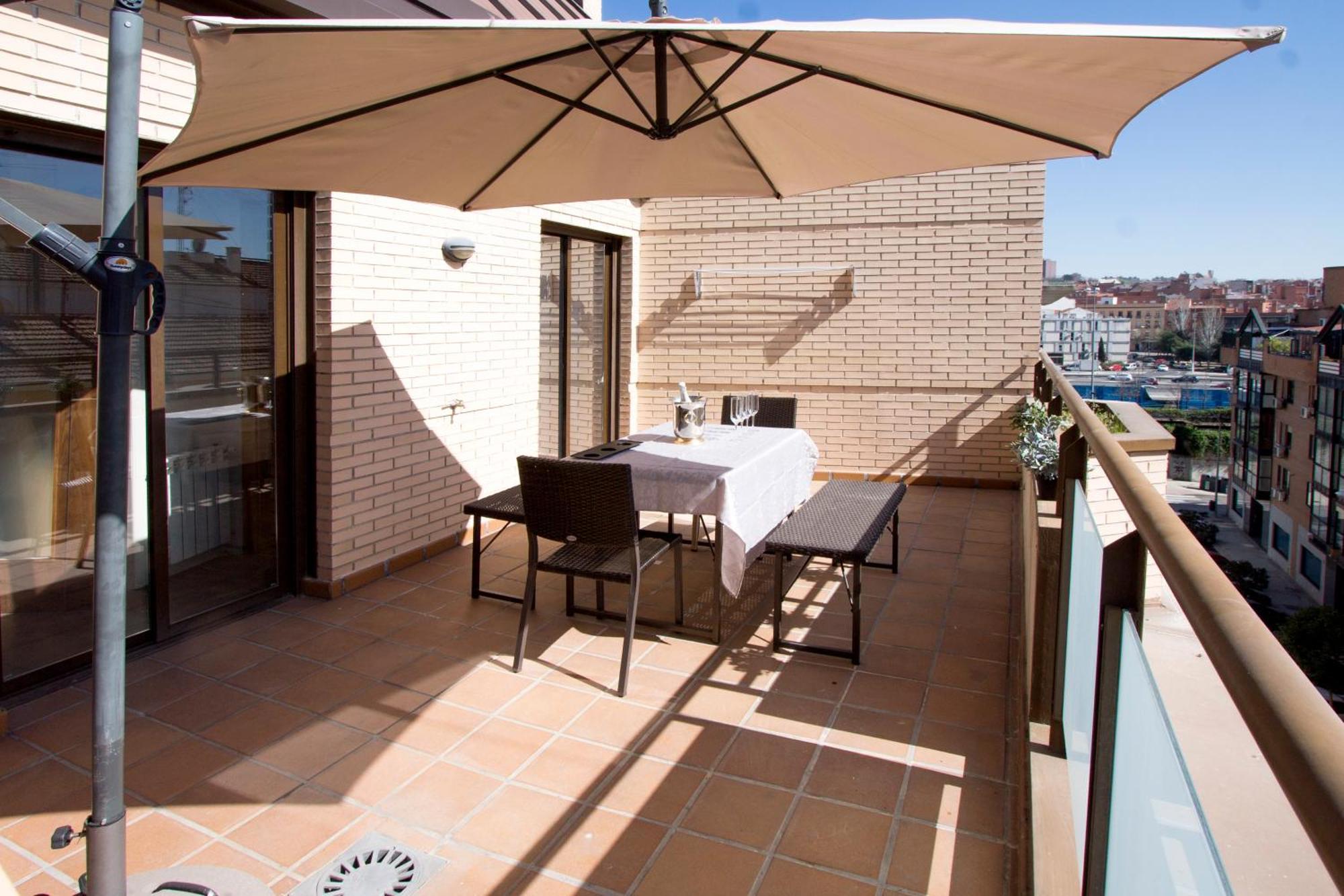 Apartamentos Adelfas Madrid Extérieur photo